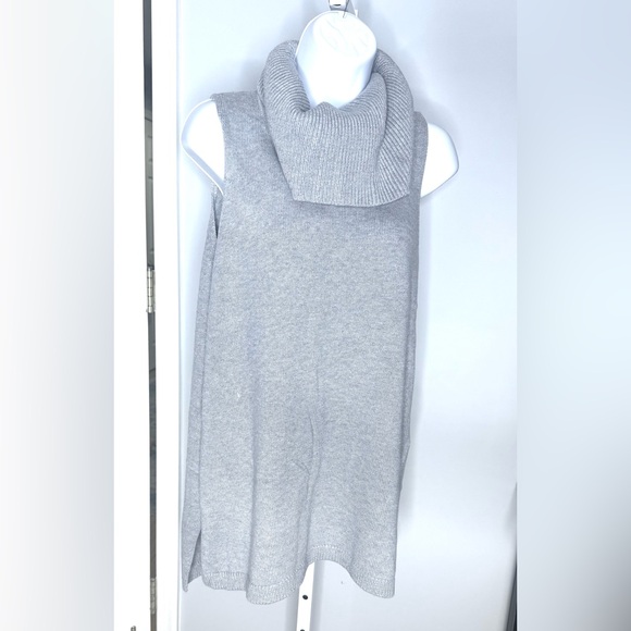 Michael Kors Pearl Heather Sleeveless Women's Sweater - Picture 1 of 6